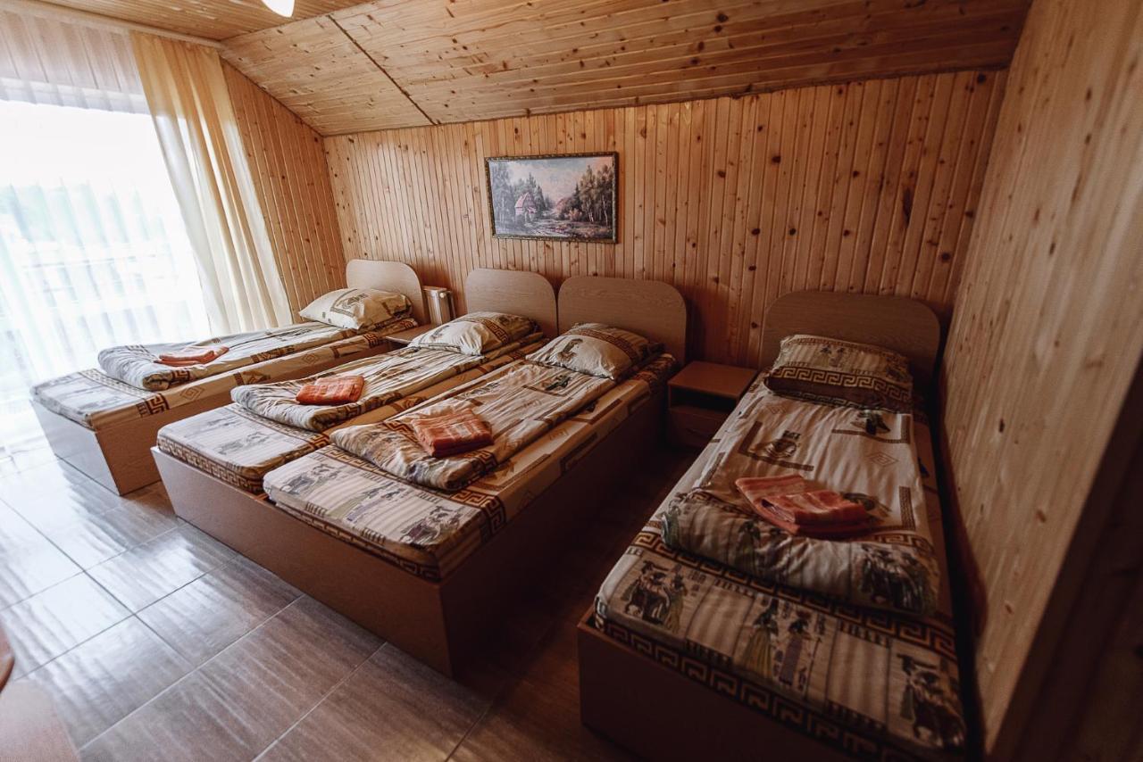 Toga Hotel Yablunytsya Exterior photo