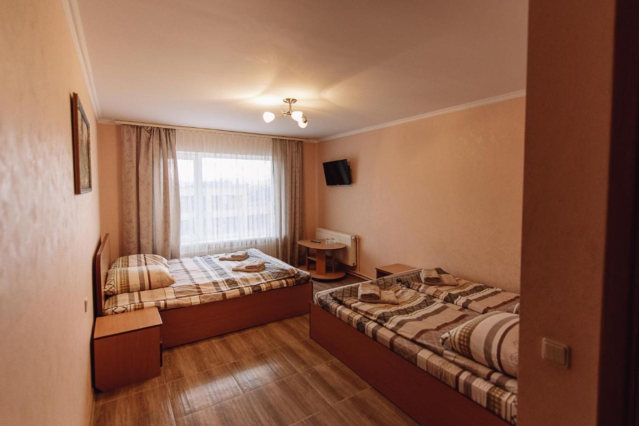 Toga Hotel Yablunytsya Exterior photo