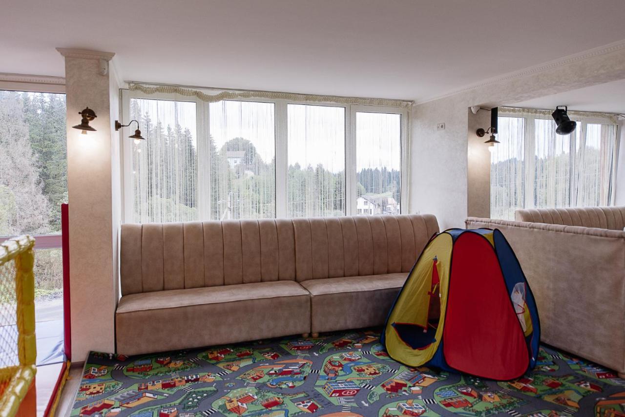 Toga Hotel Yablunytsya Exterior photo